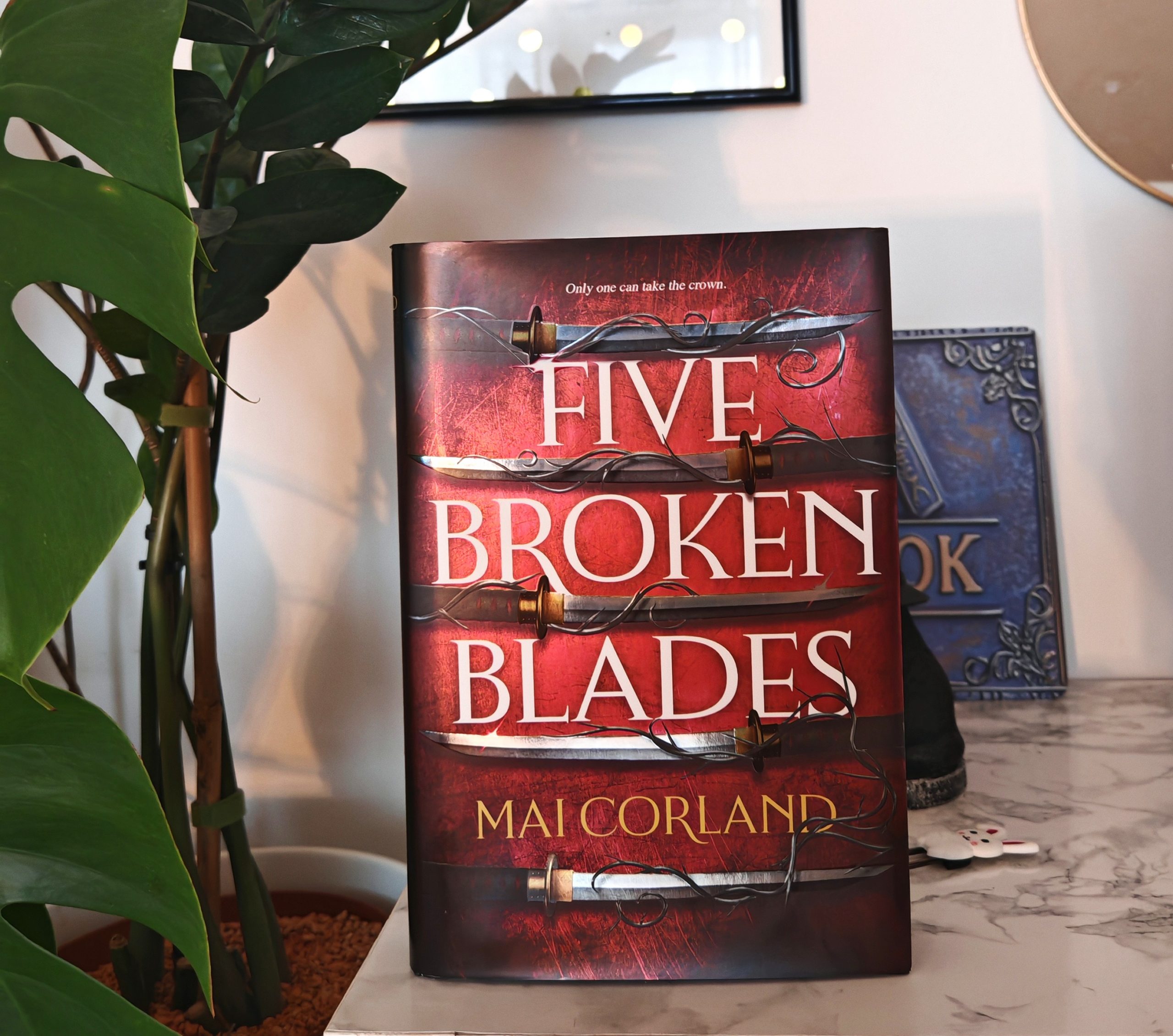 Review Five Broken Blades by Mai Corland (3)