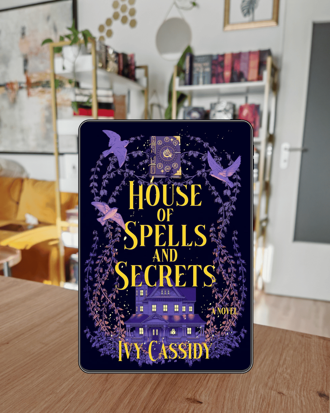 Review House of Spells and Secrets by Ivy Cassidy